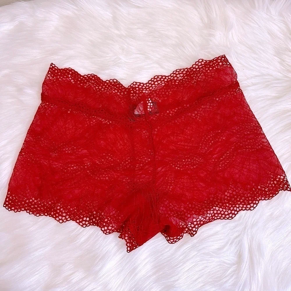 BUNDLE - BootayBag Red Flower Boyshort Panties Size Small + White XOXO Socks